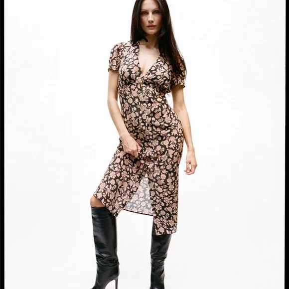 Realisation Par Monica dress in Fantasy - Picture 3 of 7